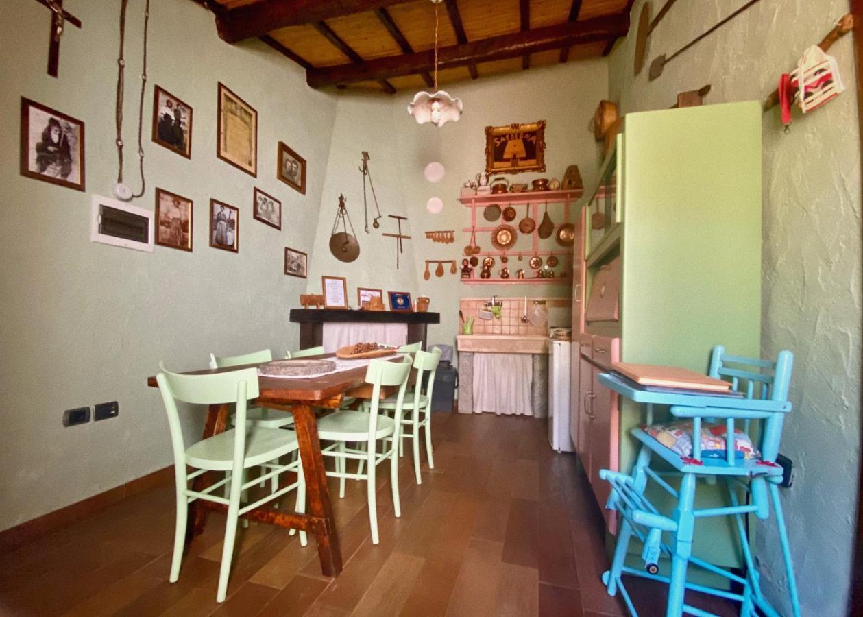 Bed and Breakfast Domos Antigas Bottidda Exterior foto