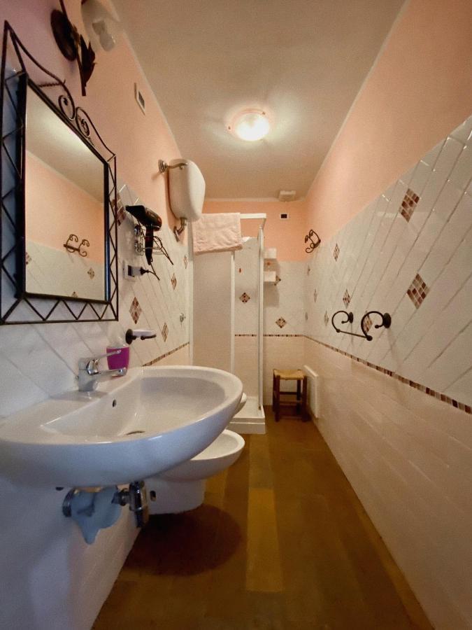 Bed and Breakfast Domos Antigas Bottidda Exterior foto